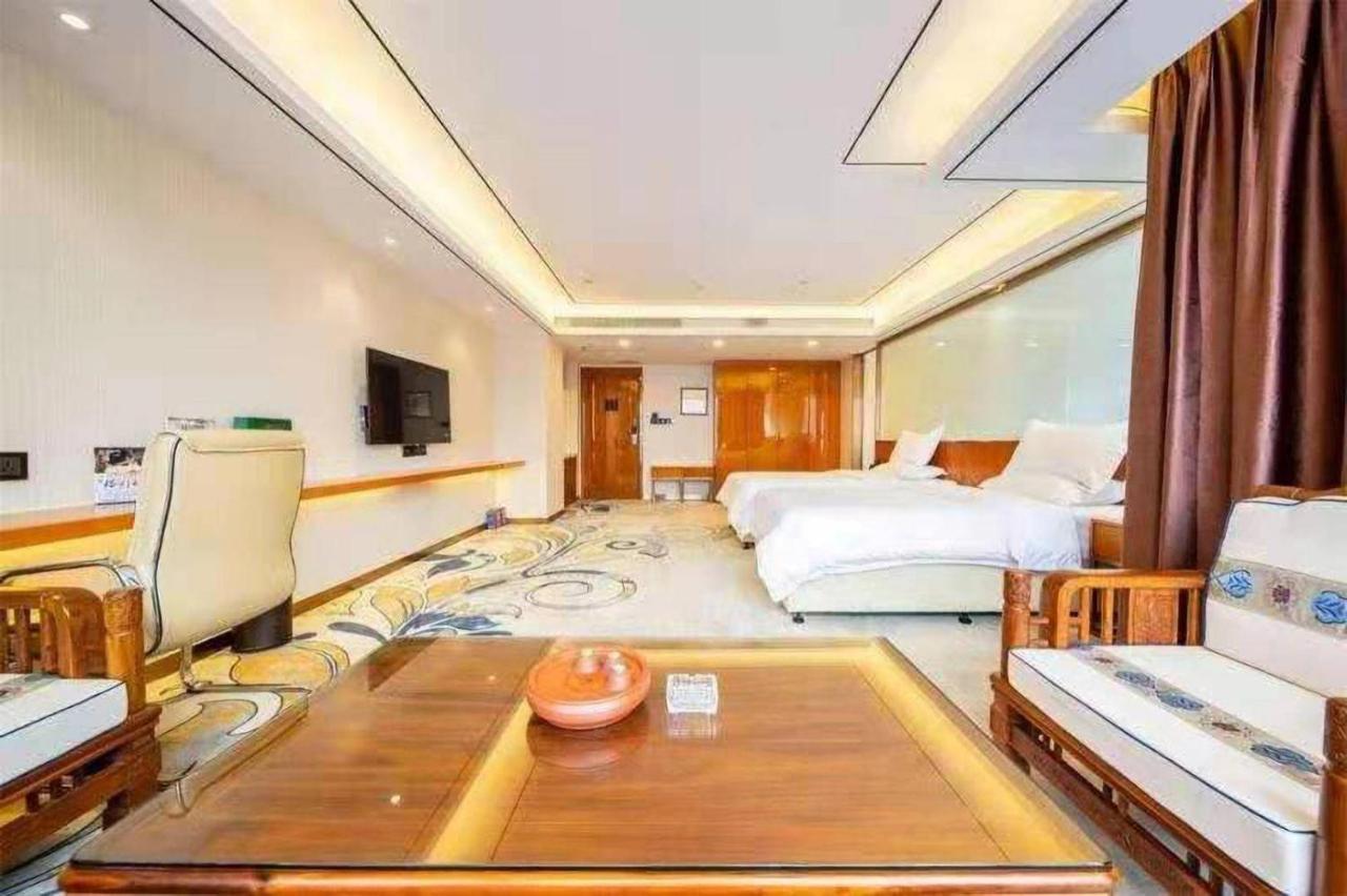 Zhongbo Art Hotel Canton Esterno foto