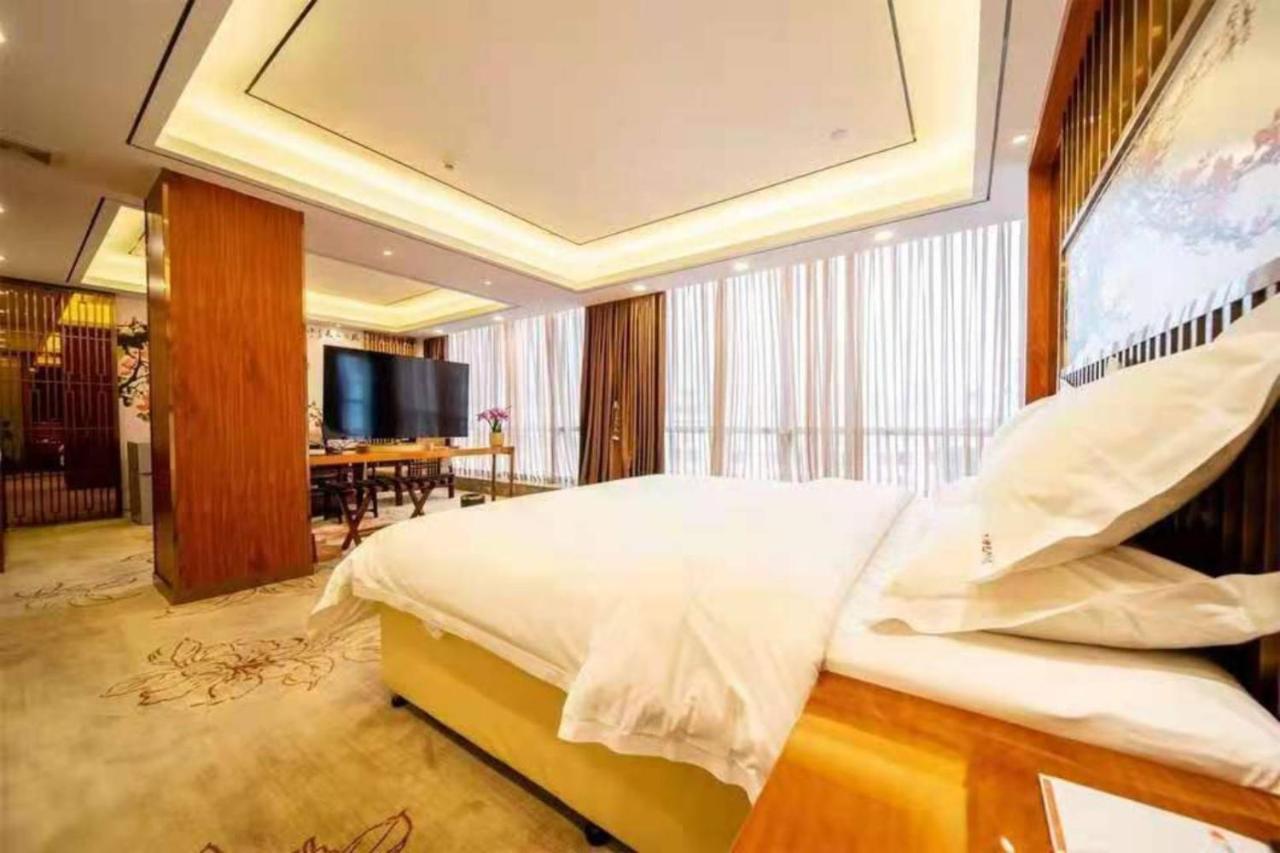 Zhongbo Art Hotel Canton Esterno foto
